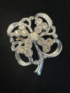 VINTAGE RHINESTONE 4 LEAF BROOCH