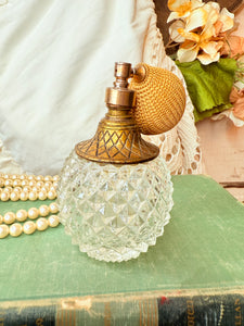STUNNING  RARE  VINTAGE LARGE  GLASS PERFUME BOTTLE