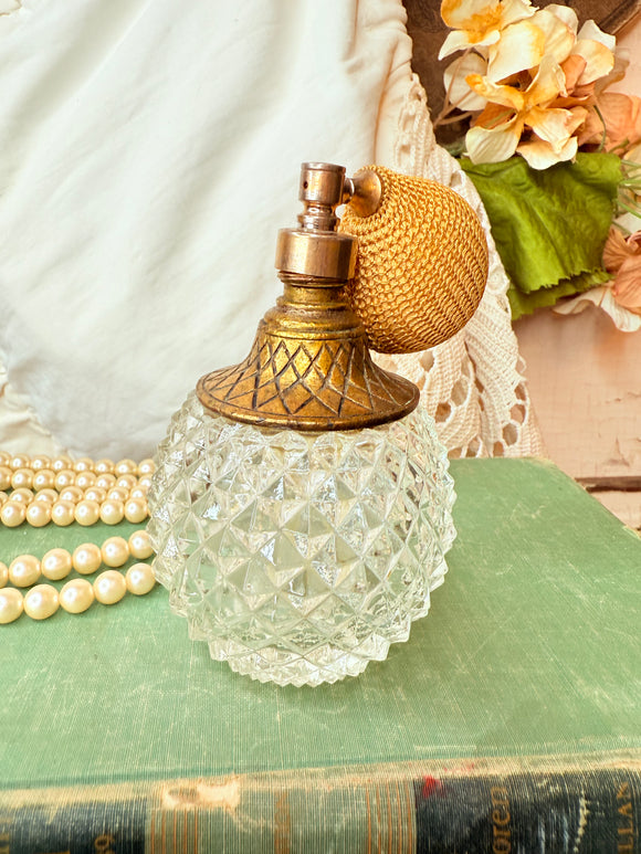 STUNNING  RARE  VINTAGE LARGE  GLASS PERFUME BOTTLE