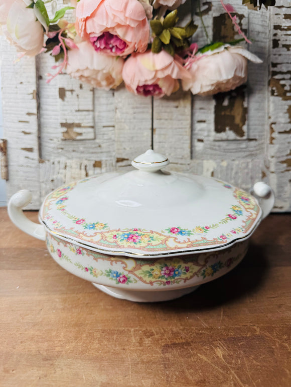 VINTAGE FLORAL LIDDED CASSEROLE DISH