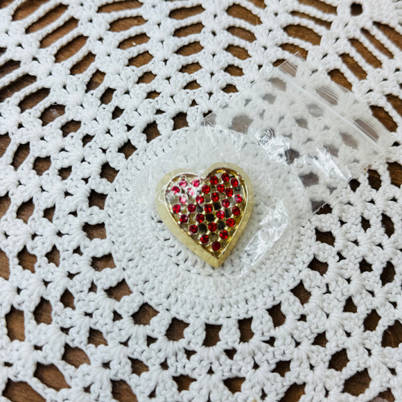 VINTAGE BROOCH - HEART GEM