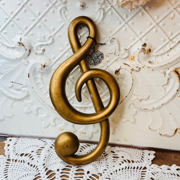 GOLD VINTAGE CLEF NOTE DECOR