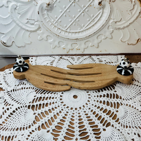 VINTAGE ORNATE WOODEN AND PORCELAIN SALAD TONGS