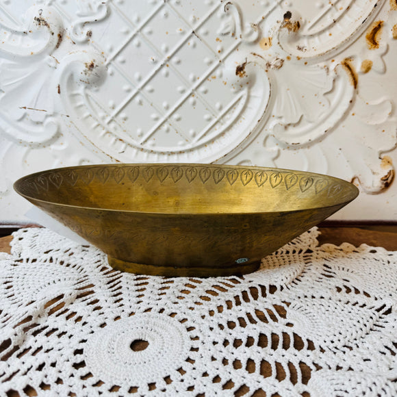 VINTAGE OBLONG BRASS DETAILED GORGEOUS BOWL