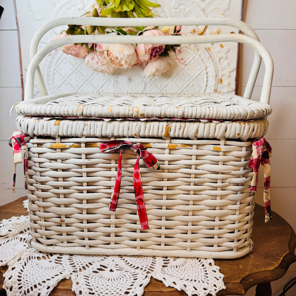 XXXL ORNATE VINTAGE WHITE WICKER BASKET