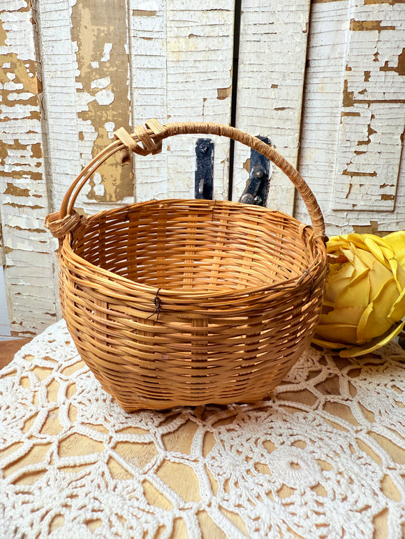 WICKER VINTAGE BASKET - 2 AVAILABLE