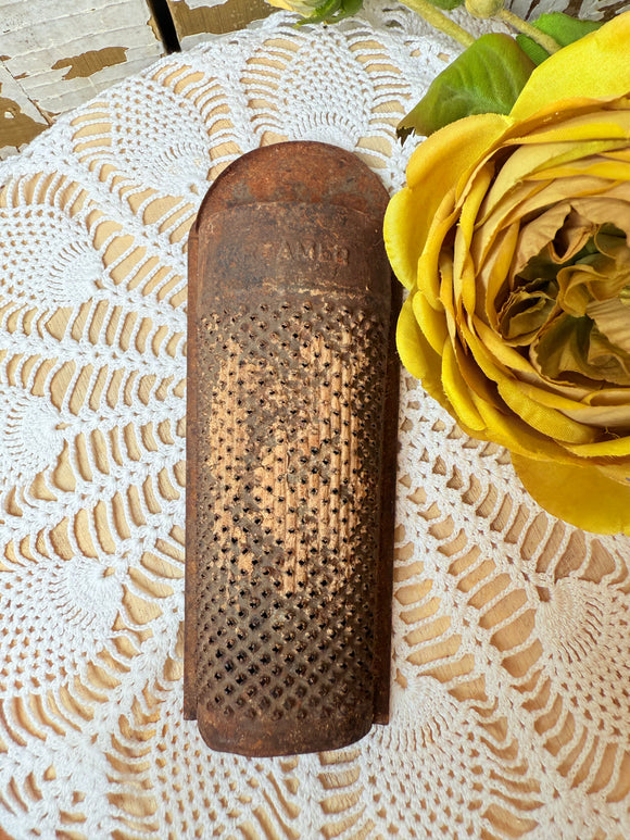 ANTIQUE METAL NUTMEG GRATER