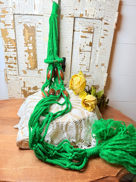 LARGE GREEN VINTAGE MACRAME HANGING PLANTER HANDMADE