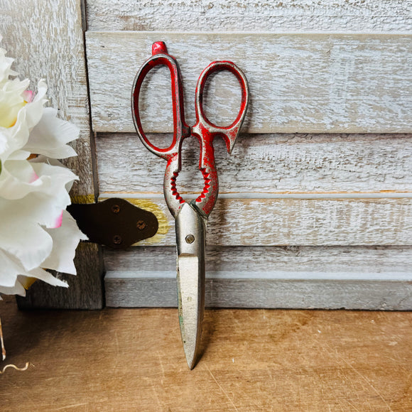 VINTAGE ANTIQUE RED HANDLE UTILITY SHEARS SCISSORS
