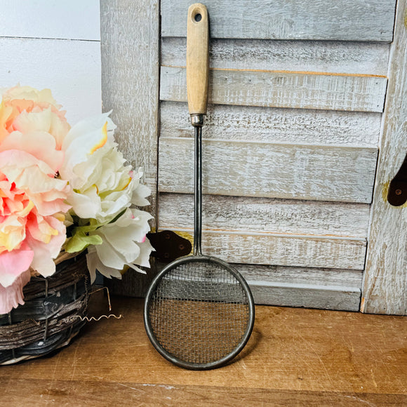 VINTAGE WOOD HANDLED STRAINER TOOL