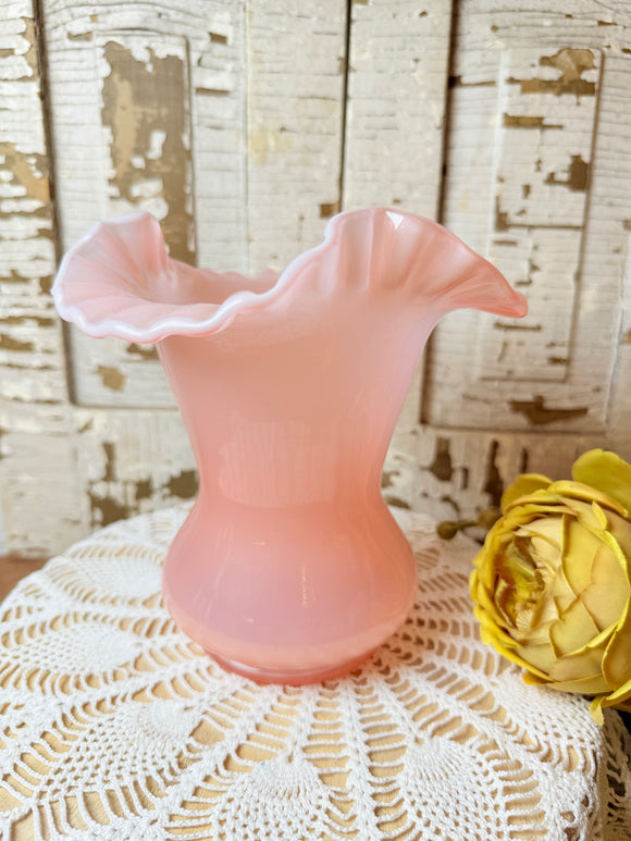 VINTAGE FENTON RARE OVERLAY 1940S LARGE RUFFLE VASE