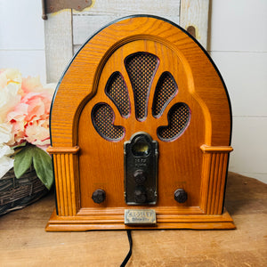 VINTAGE ORNATE XL WOOD CROSLEY RADIO