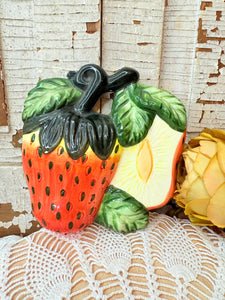 VINTAGE STRAWBERRY WALL ART DECOR #1