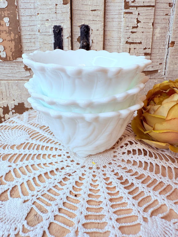 SET OF 3 RARE VINTAGE CABBAGE LEAF MILK GLASS CUSTARD CUPS