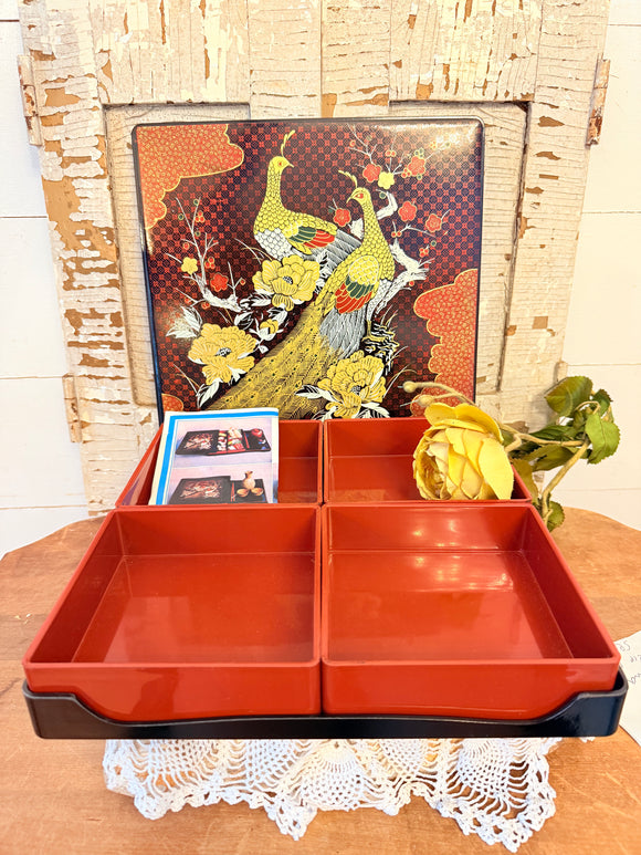 VINTAGE JAPAN LACQUERWARE 6 PIECE SERVING SET