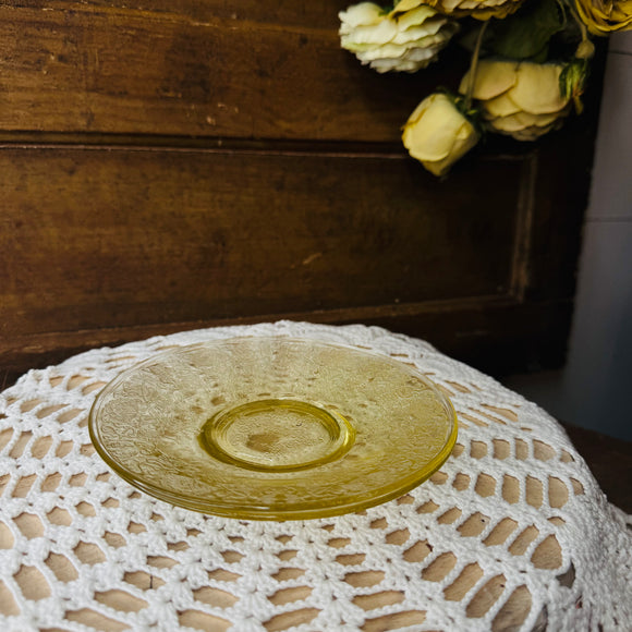 VINTAGE PAIR OF HAZEL ATLAS FLORENTINE YELLOW SAUCERS