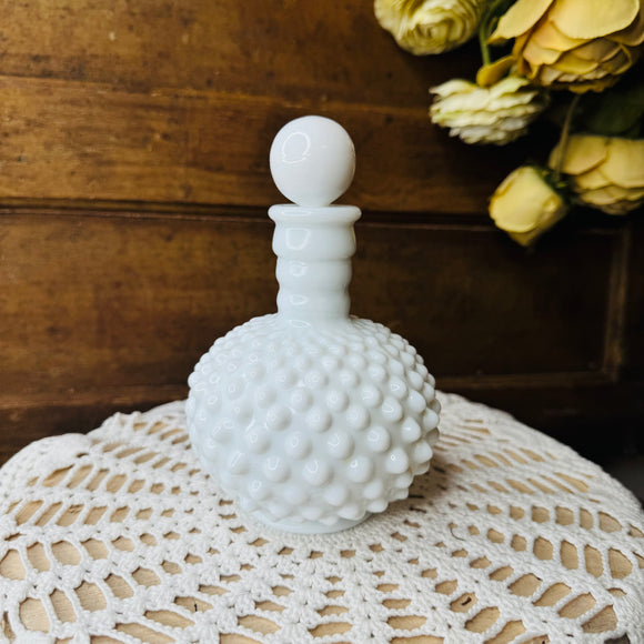 VINTAGE MILK GLASS FENTON PERFUME BOTTLE