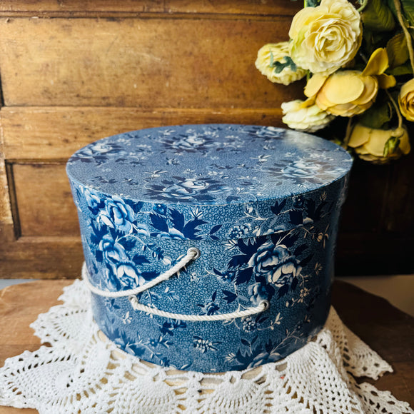 BLUE AND WHITE FLORAL VINTAGE HAT BOX