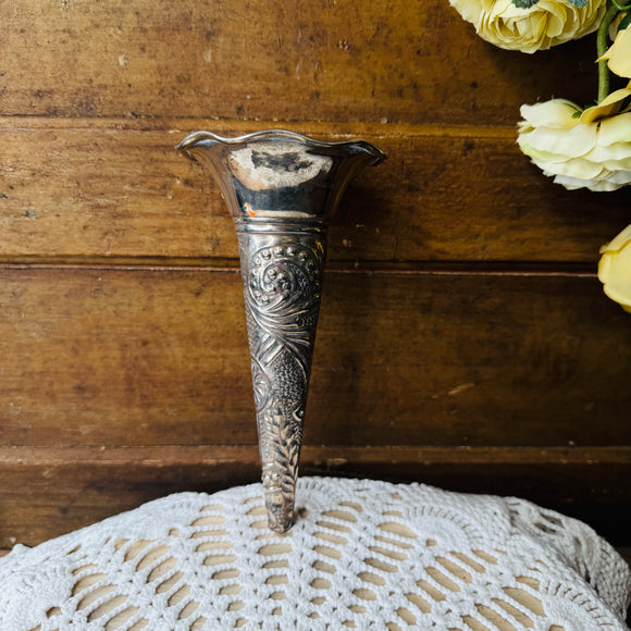 VINTAGE ORNATE TUSSIE MUSSIE VASE