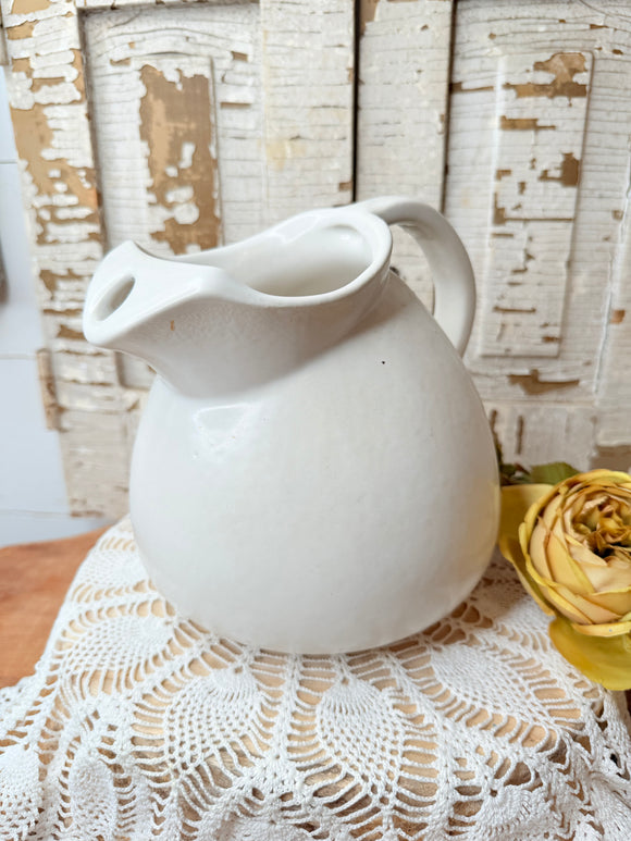 VINTAGE ROSEVILLE POTTERY TILT BALL PITCHER