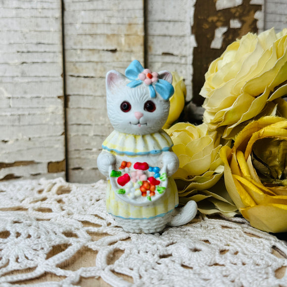 VINTAGE MARKED KITTY CAT STATUETTE