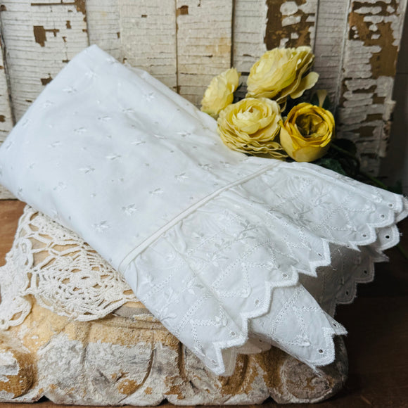 LARGE KING SIZE EYELET VINTAGE PILLOW SHAM