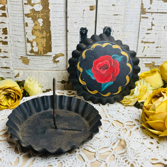 ANTIQUE HAND PAINTED TART PAN / APPLE BAKER / RECEIPT HOLDER - RED