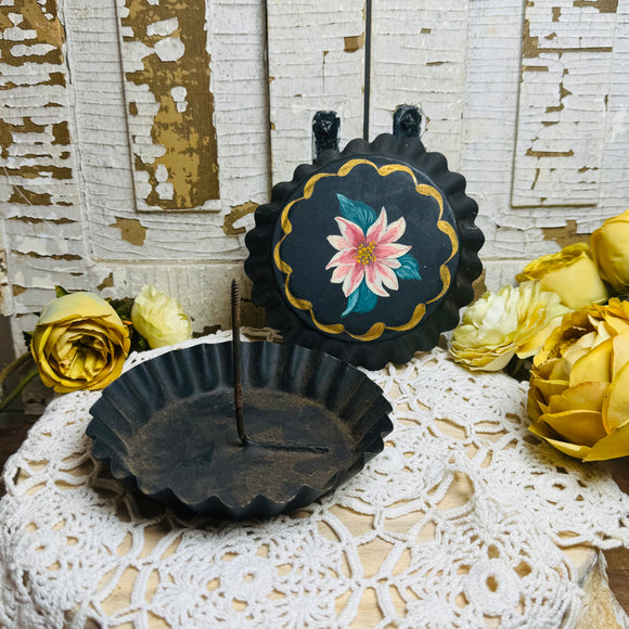 ANTIQUE HAND PAINTED TART PAN / APPLE BAKER / RECEIPT HOLDER - CORAL I