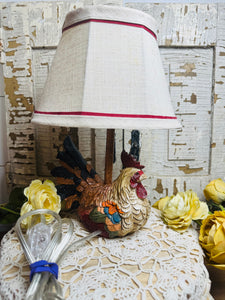 HEN ACCENTED LAMP VINTAGE