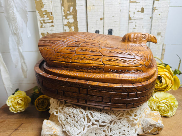 VINTAGE LARGE CARVED HEN STORAGE BOX