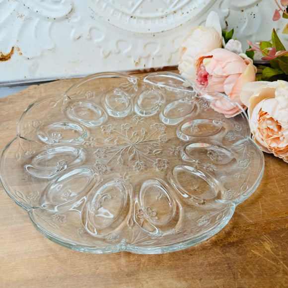 ETCHED VINTAGE ORNATE CRYSTAL GLASS EGG PLATE