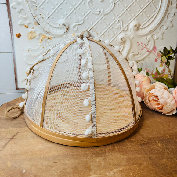 VINTAGE FOOD TRAY WITH MACRAME NETTING COVER