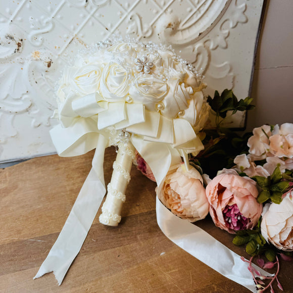 AMAZING HANDMADE VINTAGE LINEN FLOWER BOUQUET DECOR