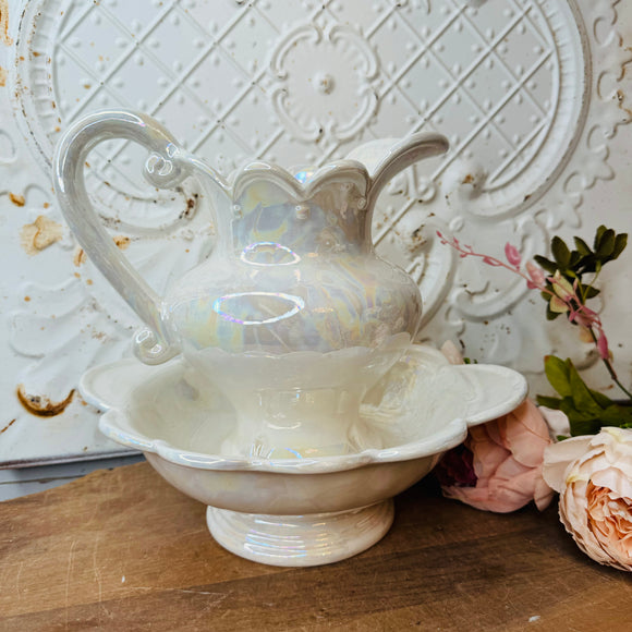 VINTAGE OPALESCENT PITCHER AND BOWL SET