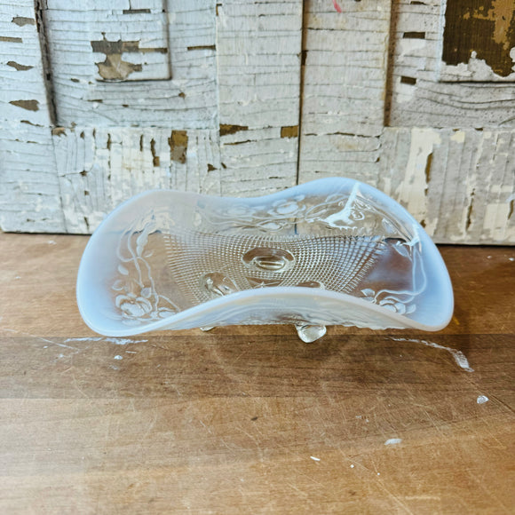 VINTAGE OPALESCENT FOOTED TRINKET DISH