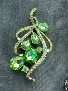 LARGE AB AND GREEN GEM BROOCH