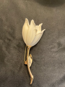 VNTAGE TULIP ENAMEL BROOCH