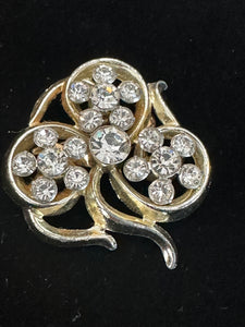 VINTAGE RHINESTONE 3 LEAF BROOCH