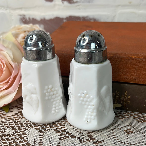 MILK GLASS GRAPE MOTIF SALT AND PEPPER SHAKERS