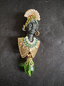 NEFERTITI PEARL AND BLING BROOCH