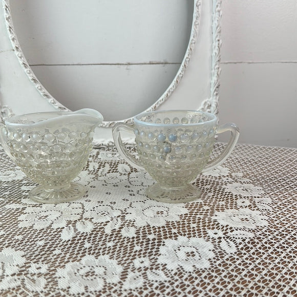 PAIR OF MOONSTONE HOBNAIL PEARLESCENT SUGAR BOWL AND CREAMER