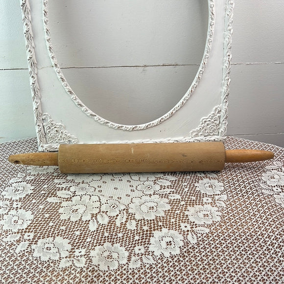 WOODEN VINTAGE ROLLING PIN