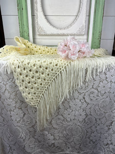 VINTAGE CROCHETED FABRIC SHAWL