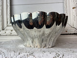 VINTAGE ONEIDA VATICAN WEBSTER WILCOX SILVER SCALLOPED BOWL