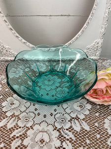 TEAL VINTAGE SCALLOPED GLASS BOWL