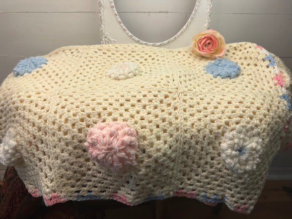 ROSE CROCHET BLANKET RARE VINTAGE