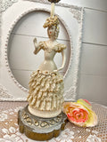 VICTORIAN WOMAN RUFFLE LARGE ORNATE LAMP
